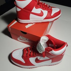 Nike dunk gs 7y university red